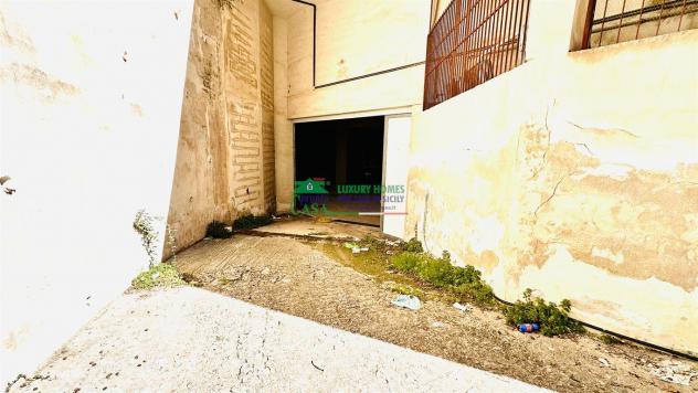 Rif. 7813 - Locale deposito zona Viale Europa - Foto 4