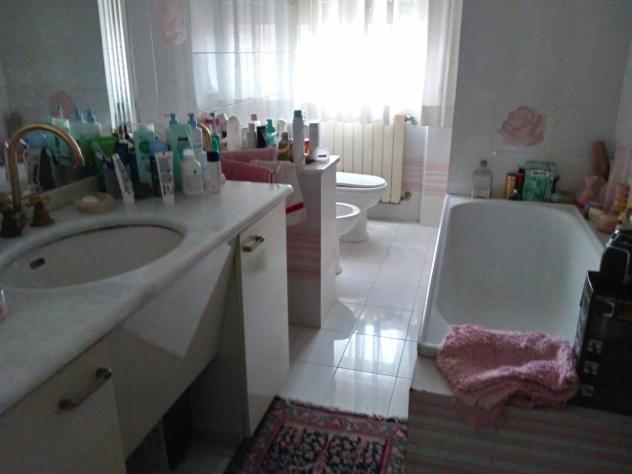 Prestigiosa Villa Liberty in passeggiata a Lido di Camaiore su piu piani .La casa è composta da ingresso , corridoio ,salone ampio ,disimpegno , sala - Foto 7