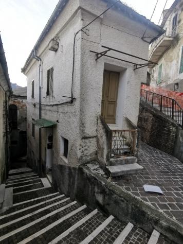 Indipendente in vendita a Farindola