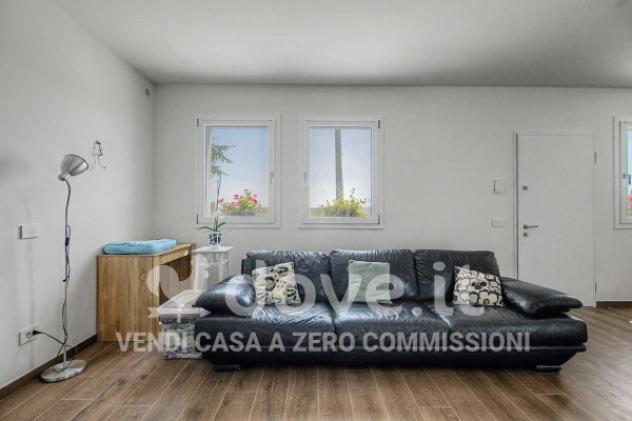 Casa indipendente di 227 m² con più di 5 locali in vendita a Fiesso Umbertiano - Foto 3