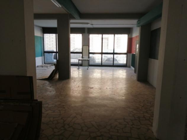 Immobile di 220 m² in vendita a Carpi