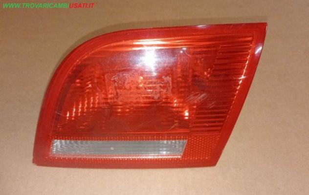 FANALE POST.D.(parte int.) 8P4945094B 999-U65756 Parti elettriche  Fanaleria  Fanali  Fanale int. post. d AUDI - A3 SPORTBACK - 2004  2008