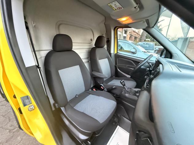 Fiat Doblo Dobl1.3 MJT PC-TN Cargo Lamierato SX - Foto 7