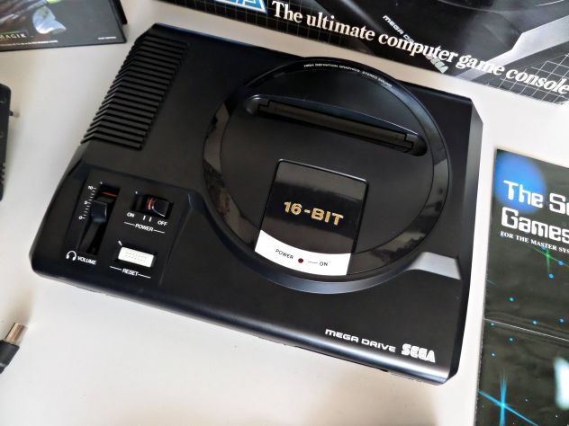 Sega Mega Drive " High Definition Graphics - stereo sound" Boxato Anno 1990 - Foto 2