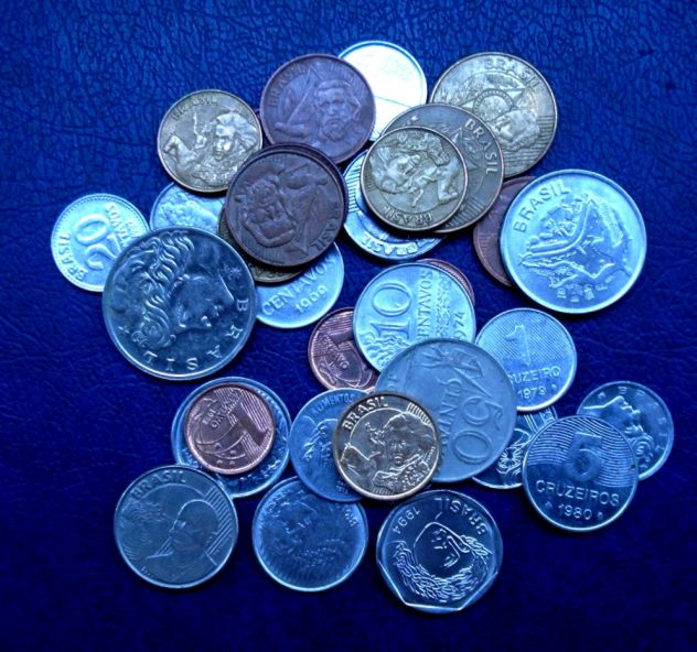 LOTTO 549 - BRASILE 34 MONETE VEDI DESCRIZIONE E FOTO