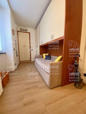Bellissimo alloggio in zona centrale, a due passi dal mare, con ampia terrazza vivibile - Foto 8