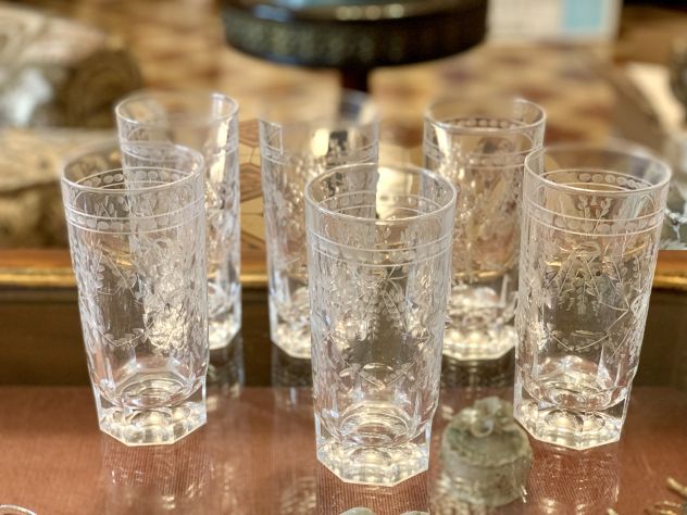 PREZIOSI BICCHIERI NUOVI DA LIQUORE INCISIA MANO