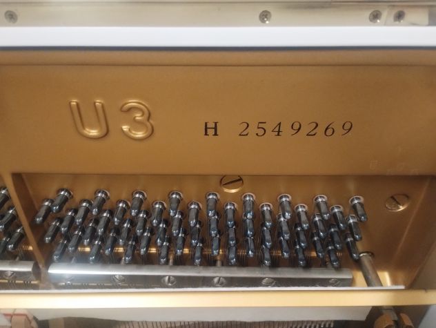 Pianoforte Yamaha U3 H bianco con trasporto e panca inclusi - Foto 4