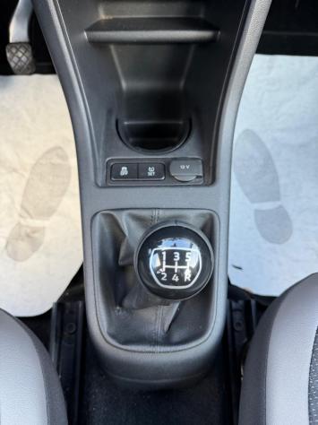 Volkswagen up! 1.0 BENZ 75CV 5P HIGHLINE BMT 2018 - Foto 9