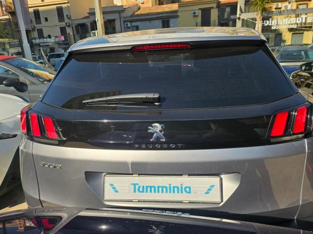 Peugeot 3008 BlueHDi 130 EAT8 Allure Pack 02/2023 - Foto 5