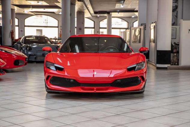 FERRARI 296 GTB|LIFT|360°VIEW|JBL|CARBON+LEDS|RACING SEATS|SCU rif. 24147462 - Foto 2