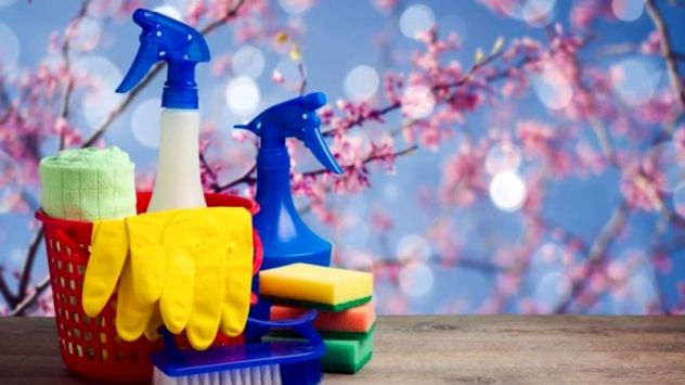 Pulizie domestiche e altro