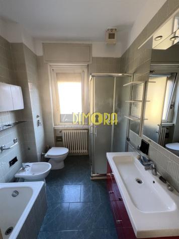 AMPIO QUADRILOCALE CON GIARDINO IN CONTESTO BIFAMILIARE – SENZA SPESE CONDOMINIALI - Foto 19
