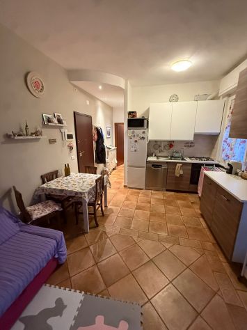 Vendesi bilocale 50 mq, Parma centro, zona Piazzale Maestri