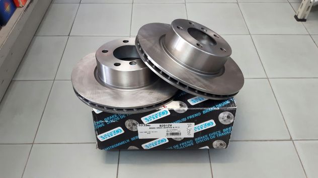 DISCHI+PASTICCHE FRENO:BMW1:E81,E87:116-D-118i-120D,S3:E90,E91:316-D-318i-D-320D