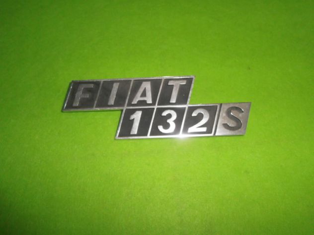 Fiat 132 S scritta logo targhetta posteriore REAR PLATE WRITING FIAT 132 - Foto 2