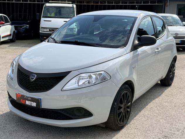 Lancia Ypsilon 1.2 69 CV 5 porte GPL Ecochic Elefantino Blu - Foto 3