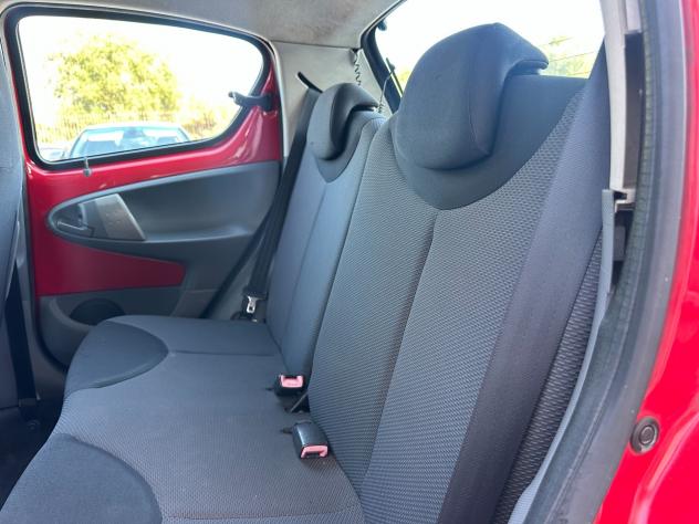 Toyota Aygo 1.0 Benz 5pt 2008 A/C UniProp - Foto 7
