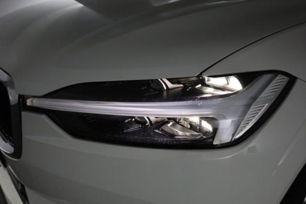 VOLVO XC60 XC60 B4 (d) automatico Momentum Pro rif. 23898903 - Foto 9