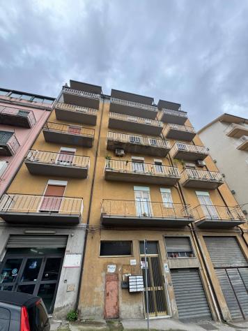 Appartamento in vendita a Leonforte