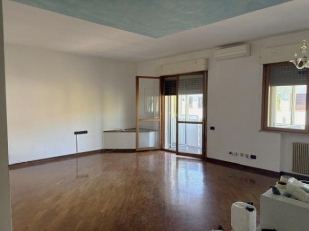Appartamento di 110 m² con 4 locali e box auto in vendita a Mogliano Veneto - Foto 2