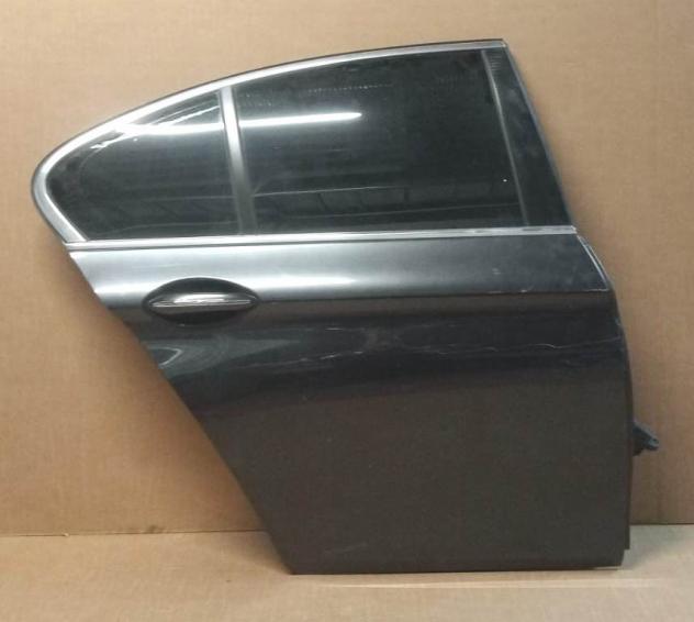 PORTA POST.D.(in alluminio) GRIGIO SCURO MET. C/ALZ E SERR. (Vetro Scuro) 999-U1294239 Carrozzeria  Lamierati esterni  Porte  Porta post. dx. BMW - Se