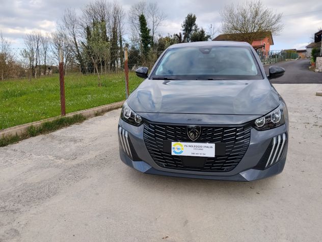 Peugeot 208 1.2 PureTech 100 CV Allure - 2025 - 24.000 KM - Foto 2