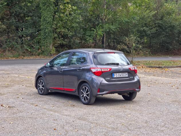 Toyota Yaris 1.5 Hybrid 5 porte Business E6 Automatico NEO 2018 - Foto 4