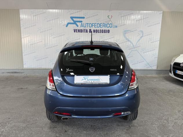 Lancia Ypsilon 1.0 FireFly 70cv Hybrid ALBERTA FERRETTI - Foto 5