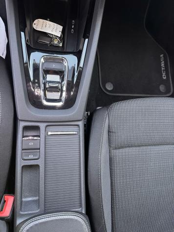 Skoda Octavia - Foto 10