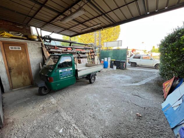 Capannone artigianale in vendita a Fossone - Carrara 120 mq Rif: 1181725
