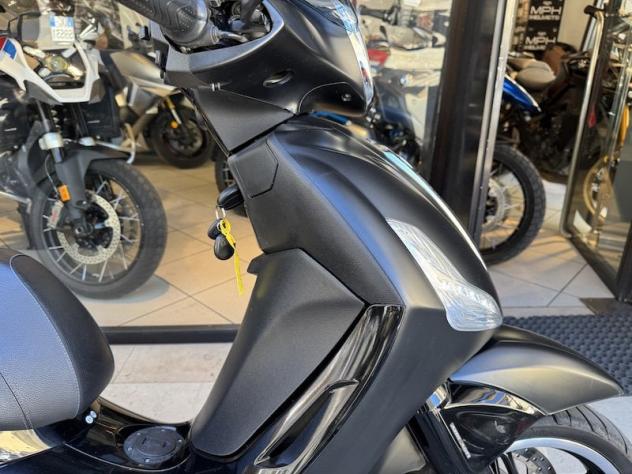 Piaggio Beverly 350 ABS/ASR - Foto 10