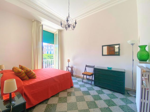 Piazza Carità: elegante bilocale arredato nel cuore di Napoli - Foto 4