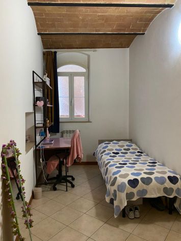 AFFITTO CAMERA SINGOLA