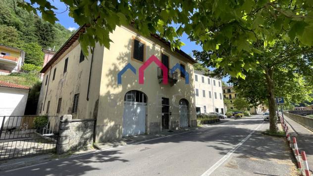 intera palazzina in vendita a Bagni di Lucca in zona Ponte a Serraglio