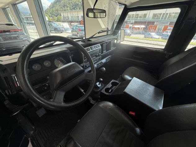Land Rover Defender Defender 110 2.5 td5 SE SW | 9 POSTI AUTOVETTURA - Foto 5