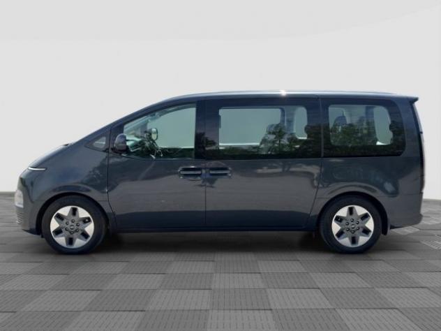 HYUNDAI Staria Staria 2.2 AT AWD 9 posti Wagon rif. 24135022 - Foto 2