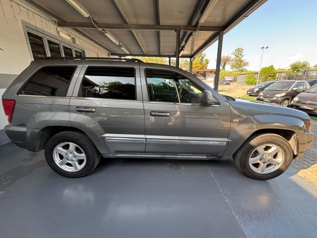 Jeep Grand Cherokee 3.0 V6 CRD Overland - Foto 8
