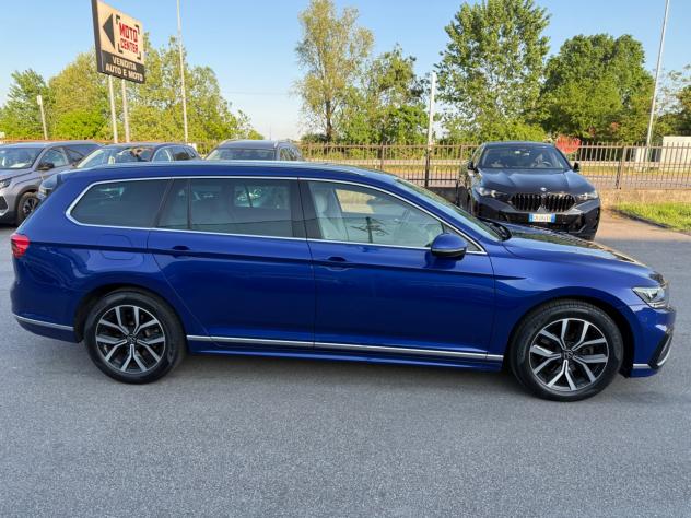 Volkswagen Passat Sw R LINE 2.0 200 CV DSG Executive - Foto 5