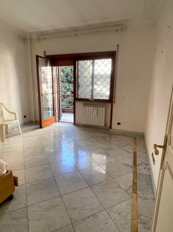 In complesso residenziale con balconi e posto auto - Foto 5