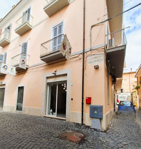 Negozio completamente ristrutturato - Foto 4