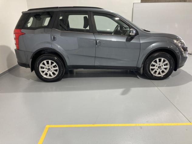 Mahindra XUV500 W6 FWD (4x2) - Foto 3