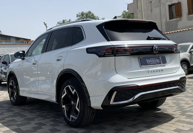 Volkswagen Tiguan R-Line 2.0 TDI 150CV DSG Tetto - Foto 6