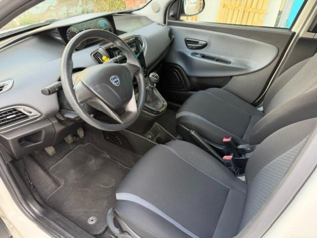 Lancia Ypsilon 1.2 x neopatentati - Foto 5