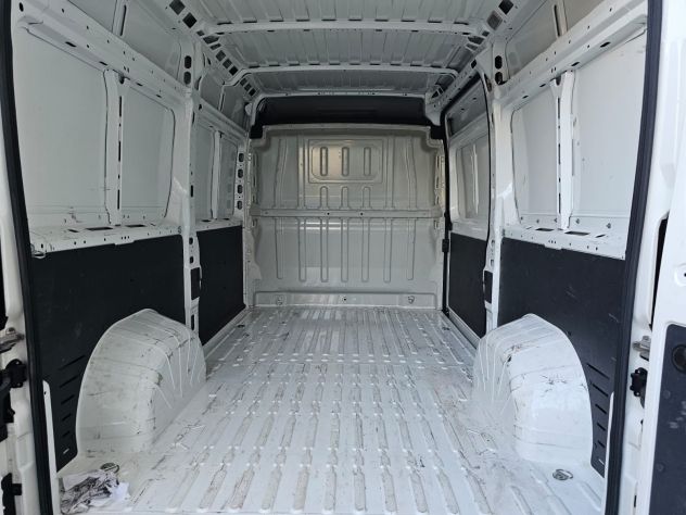 Citroen Jumper 33 III L2H2 2.2 BLUEHDI - Foto 8
