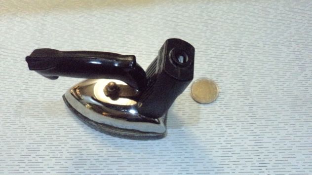 Ferro da Stiro Portatile anni 60 - Foto 9