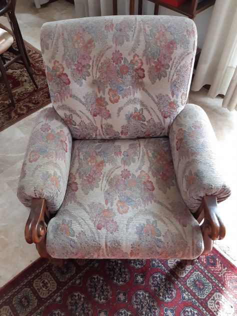 Salotto vintage con divano a tre posti e due poltrone - Foto 2