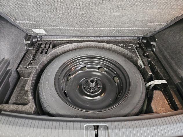 Volkswagen Tiguan 2.0 TDI SCR 90KW Life - Foto 9