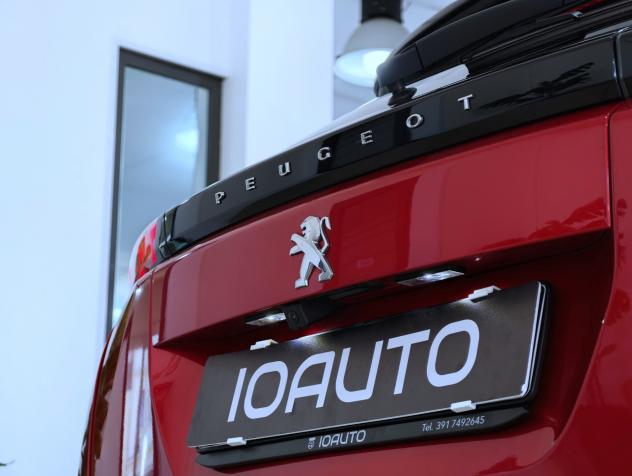 Peugeot 2008 1.2 GT 130CV 2022 - Foto 8