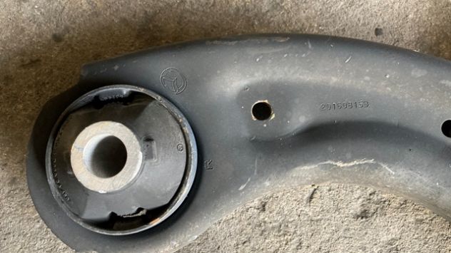 Braccio oscillante anteriore DX Mazda 2 DJ 1.5D del 2017 - Foto 3